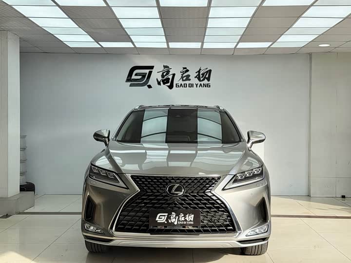 Фото 2 - Lexus RX