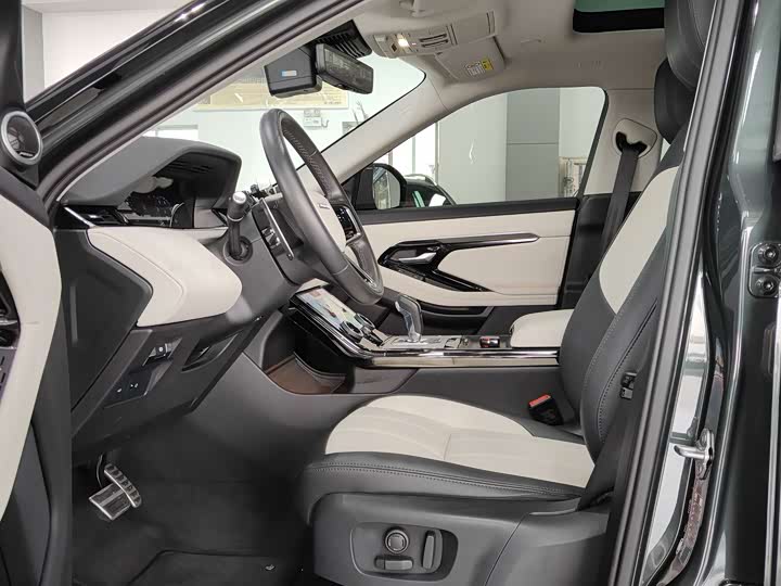 Фото 3 - Land Rover Range Rover Evoque L