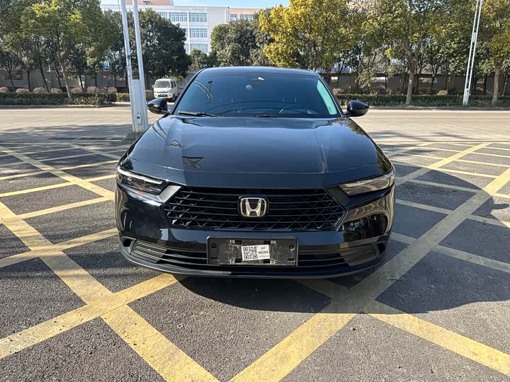 Фото 2 - Honda Accord