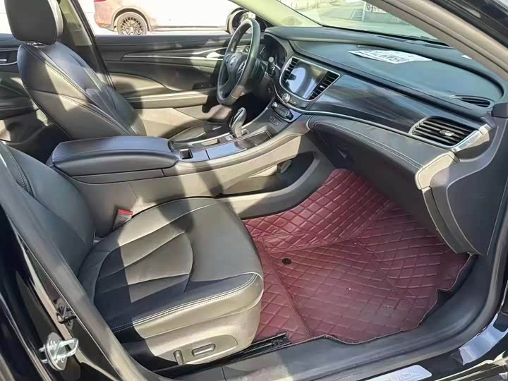 Фото 4 - Buick LaCrosse