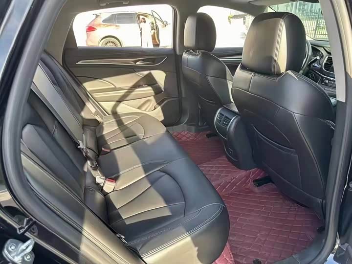 Фото 6 - Buick LaCrosse