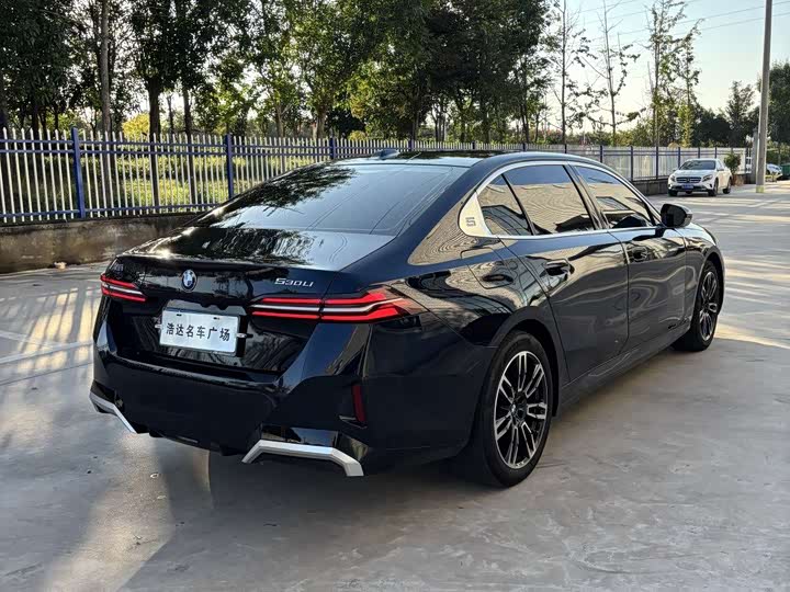 Фото 6 - BMW 5 Series