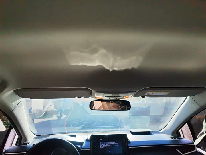 Фото 9 - Toyota Corolla