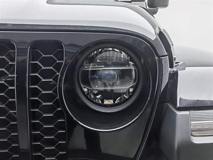 Фото 7 - Jeep Gladiator