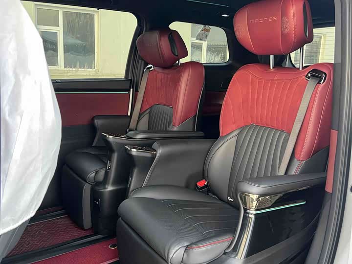 Фото 6 - GAC Trumpchi M8