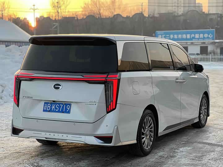 Фото 9 - GAC Trumpchi M8