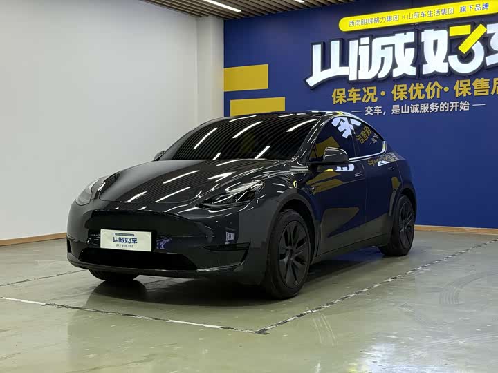 Фото 1 - Tesla Model Y