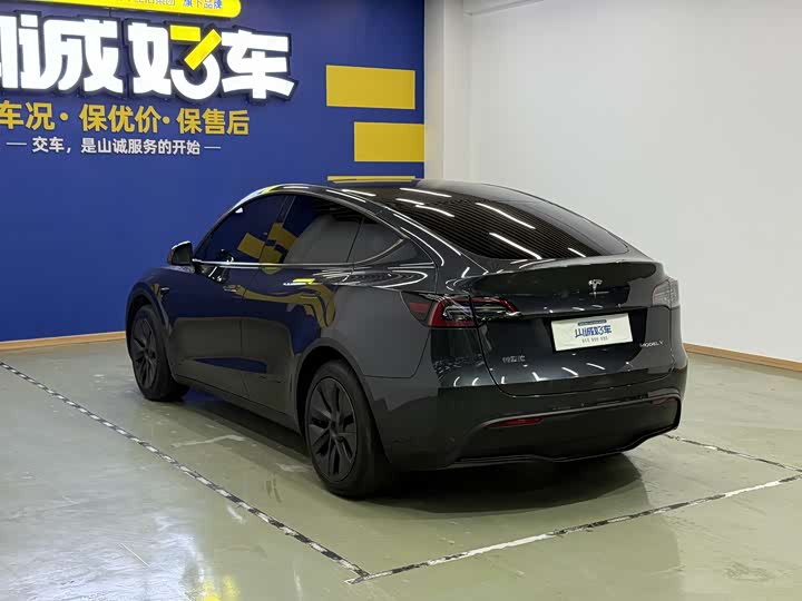 Фото 5 - Tesla Model Y