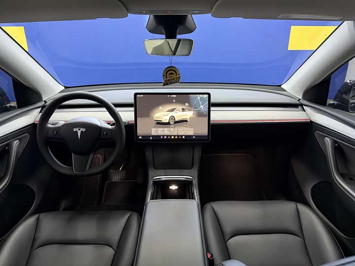 Фото 9 - Tesla Model Y
