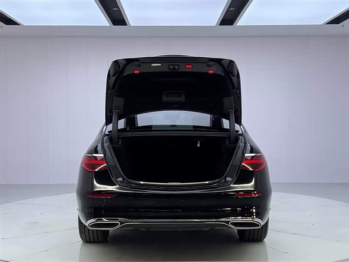 Фото 9 - Mercedes-Benz S-Class