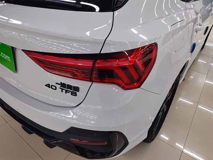 Фото 8 - Audi Q3 Sportback