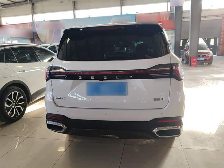 Фото 6 - Geely Okavango L