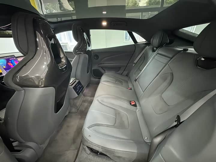 Фото 5 - Lotus Emeya