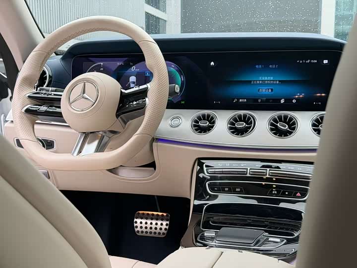 Фото 9 - Mercedes-Benz E-Class