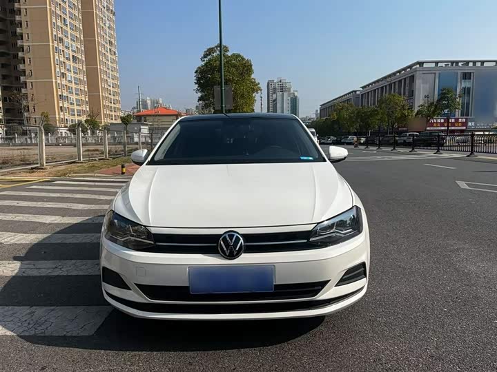 Фото 3 - Volkswagen Polo