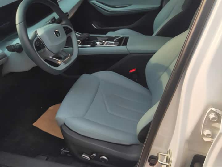 Фото 9 - Changan Raeton Plus