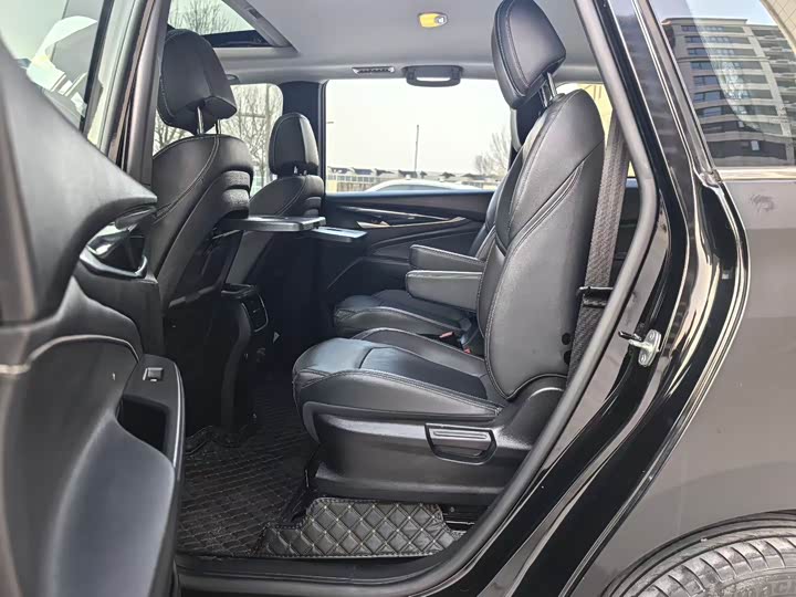 Фото 6 - Maxus Mifa 5