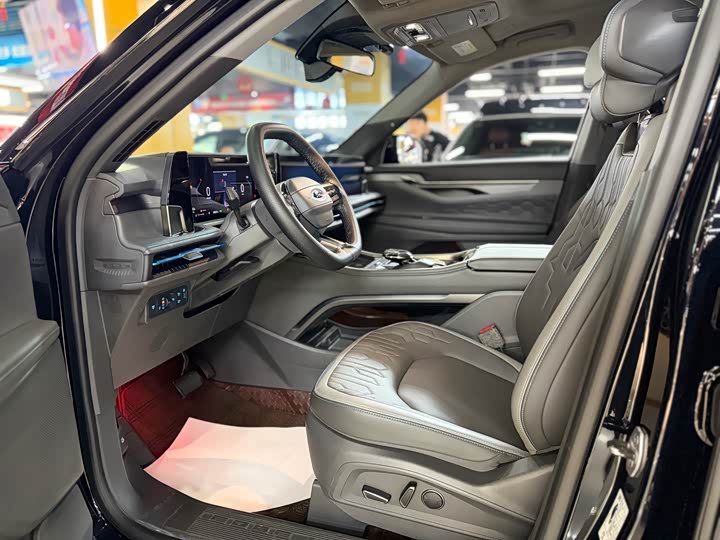 Фото 6 - Ford Edge