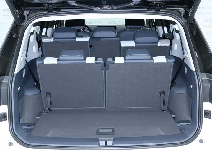 Фото 7 - Volkswagen ID.6 Crozz