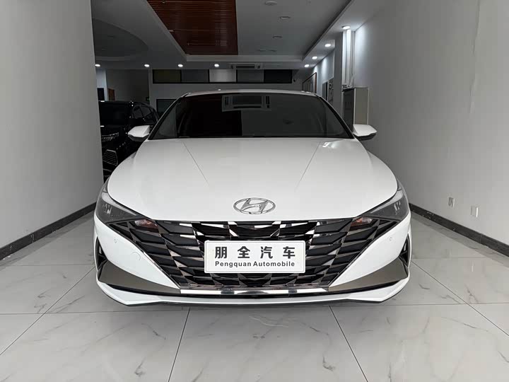 Фото 2 - Hyundai Elantra N line