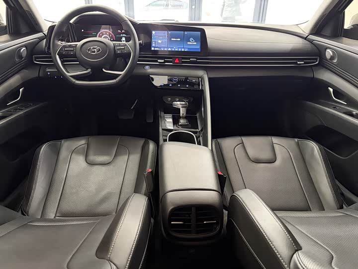 Фото 9 - Hyundai Elantra N line