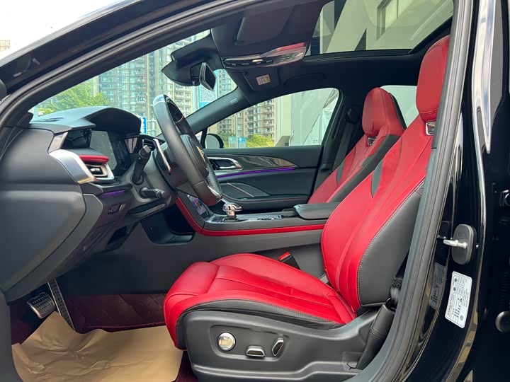 Фото 9 - Hongqi H6