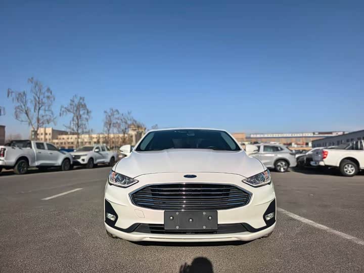 Фото 2 - Ford Mondeo