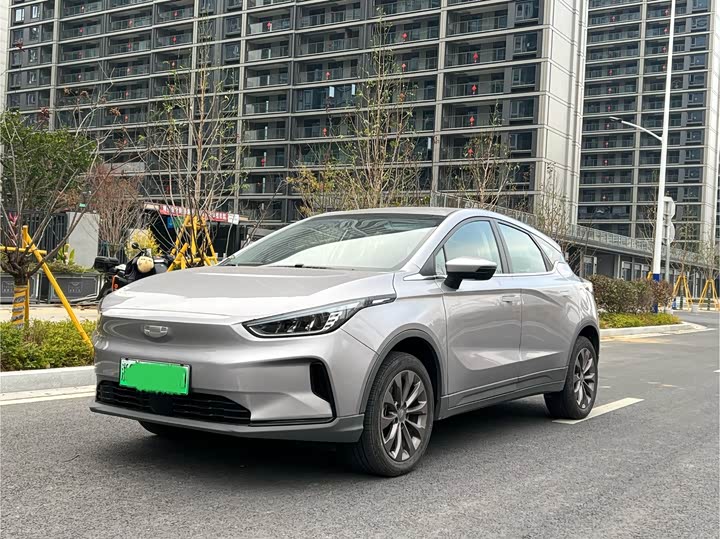 Фото 3 - Geely Geometry C