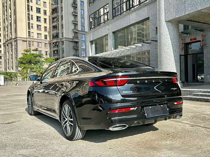 Фото 9 - Geely Preface