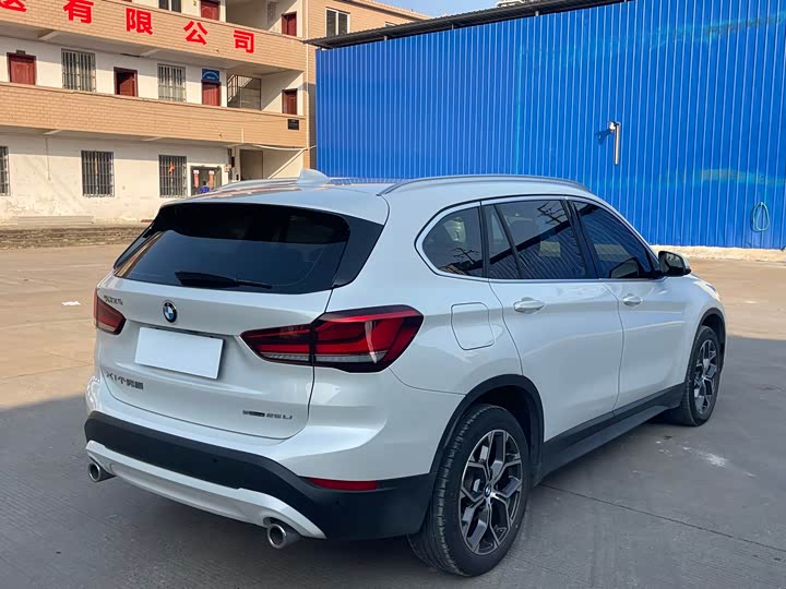 Фото 5 - BMW X1