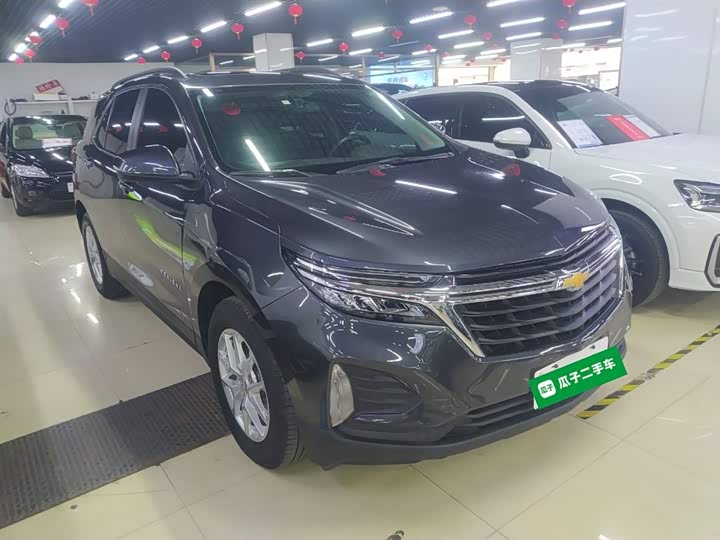 Фото 4 - Chevrolet Equinox