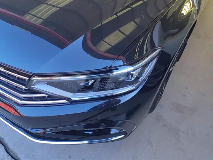 Фото 5 - Volkswagen Magotan