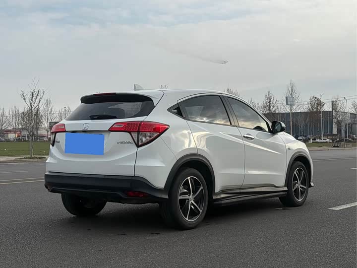 Фото 6 - Honda Vezel