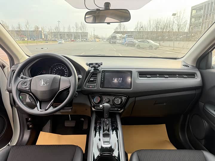 Фото 7 - Honda Vezel
