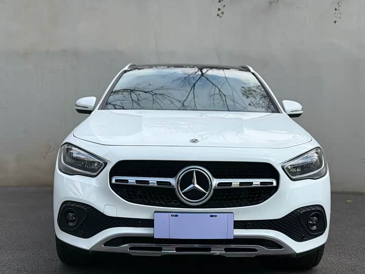 Фото 2 - Mercedes-Benz GLA-Class