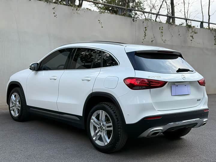Фото 7 - Mercedes-Benz GLA-Class