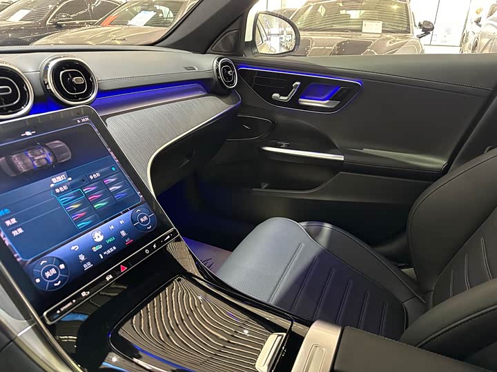 Фото 5 - Mercedes-Benz C-Class