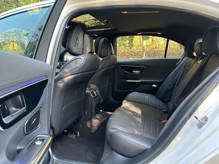 Фото 9 - Mercedes-Benz C-Class