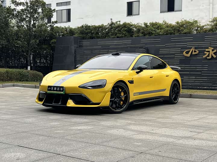 Фото 1 - Xiaomi SU7 Ultra