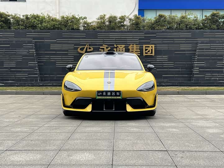 Фото 2 - Xiaomi SU7 Ultra