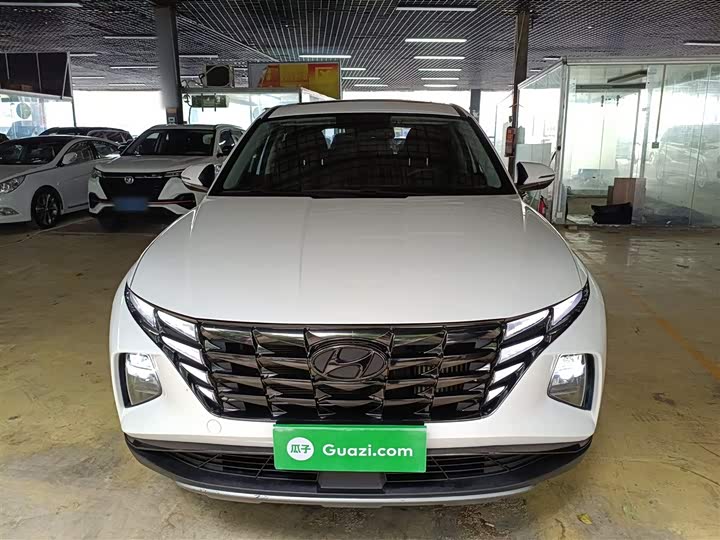 Фото 3 - Hyundai Tucson L