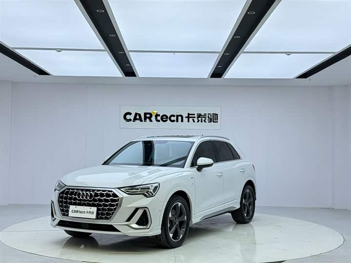 Фото 1 - Audi Q3