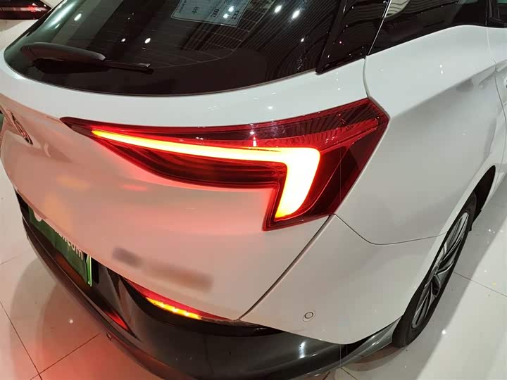 Фото 8 - Buick Velite 6