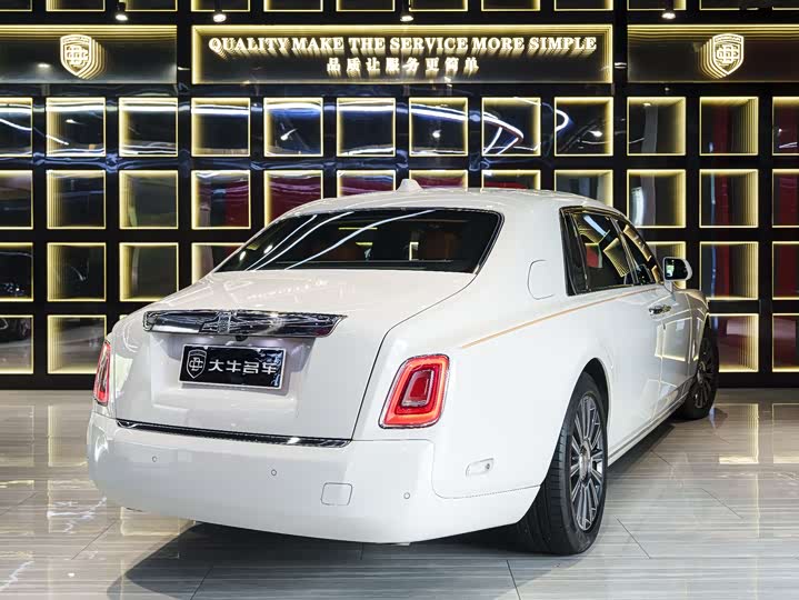 Фото 6 - Rolls-Royce Phantom