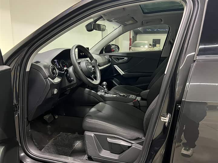 Фото 8 - Audi Q2L