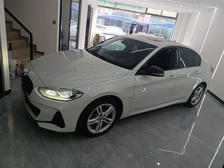 Фото 5 - BMW 1 Series