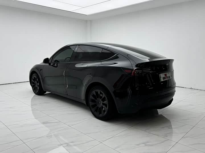 Фото 7 - Tesla Model Y