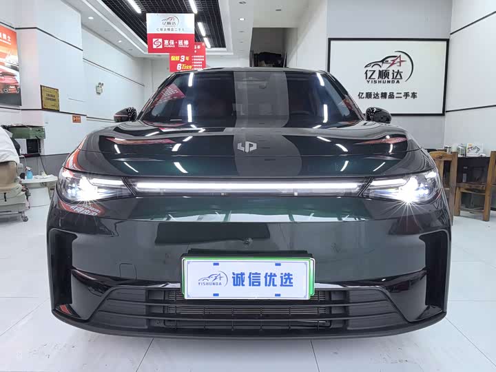 Фото 1 - Leapmotor C10