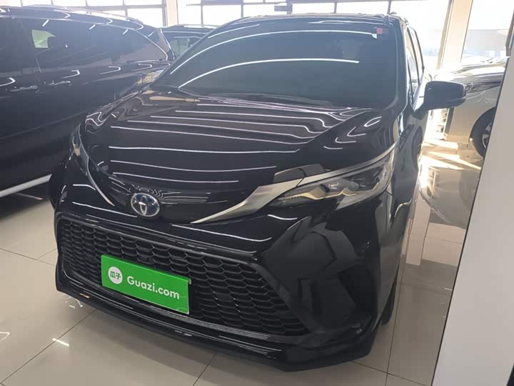 Фото 2 - Toyota Granvia