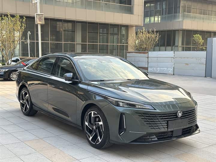 Фото 6 - Changan Yida